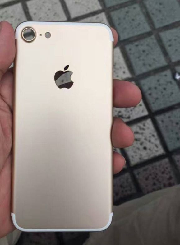 Could This Be What The Iphone 7 Looks Like Soyacincau
