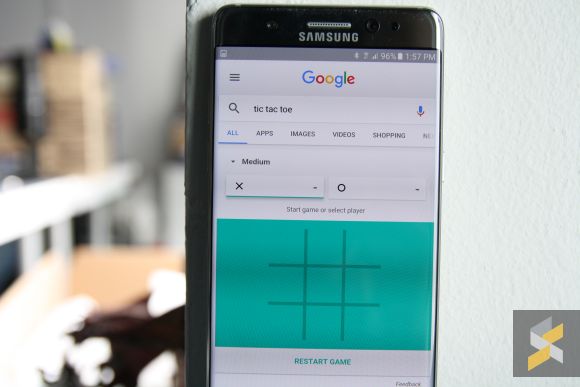 Google lässt Solitaire und Tic-Tac-Toe in der Suchmaschine