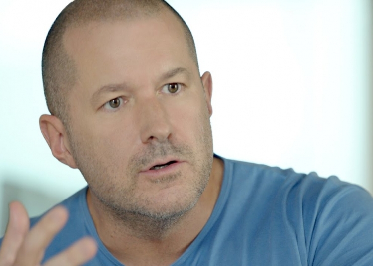 Jony Ive Former Apple Design Chief Will Now Work On Next Gen Airbnb