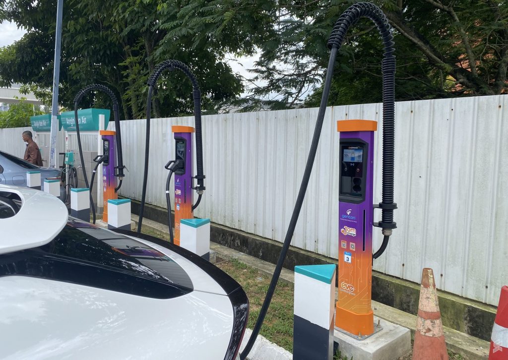 Gentari Kw Dc Charger At Petronas Gunung Semanggol Sb R R