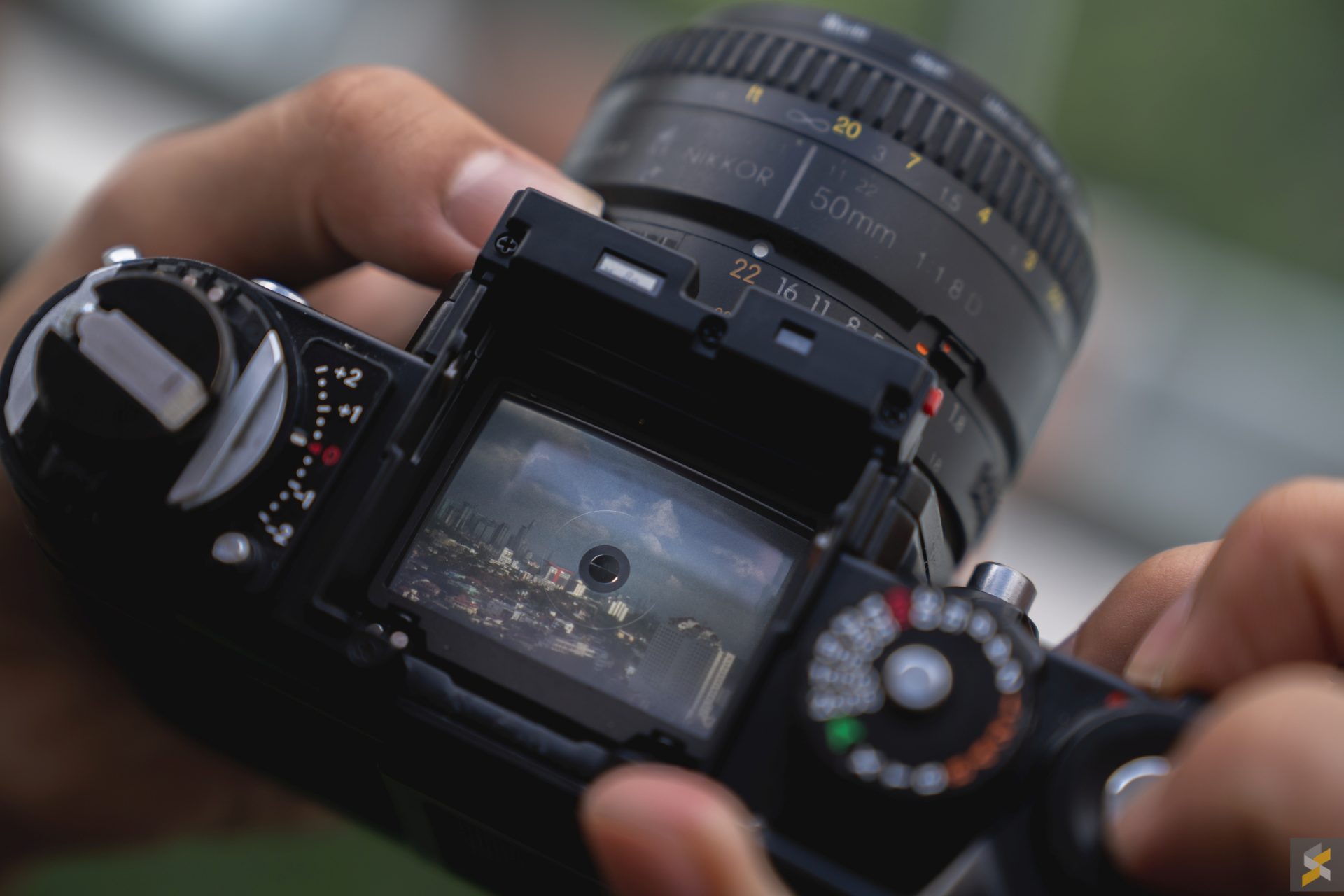 This is the legendary Nikon F3 film camera SoyaCincau