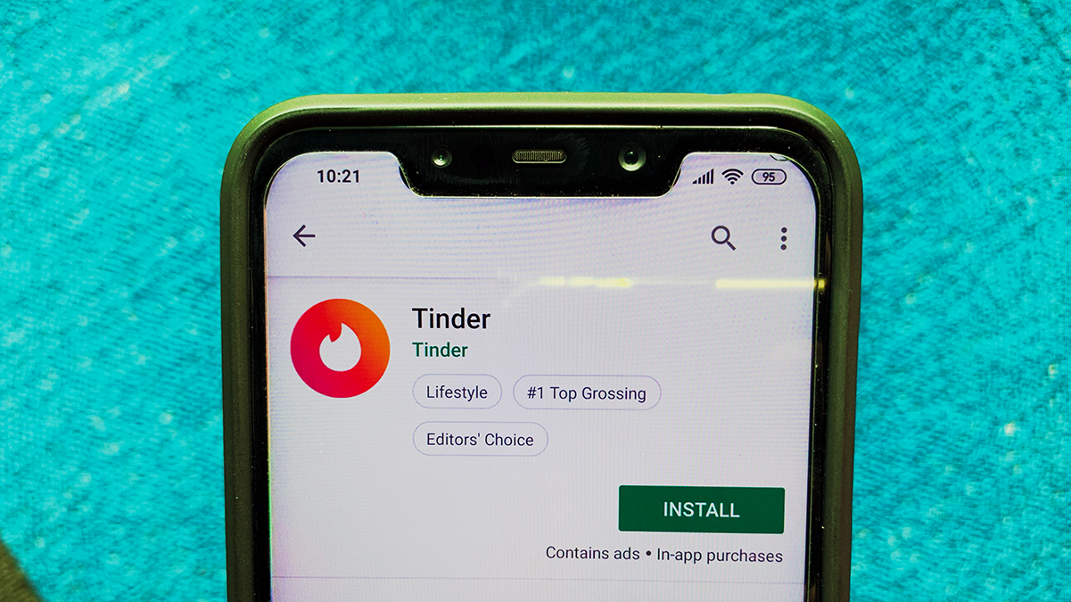 Tinder is now bypassing the Play Store on Android to avoid