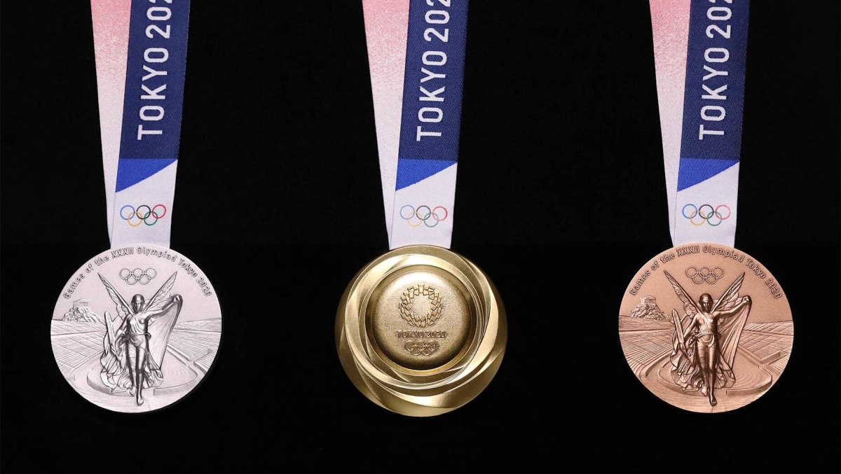 The Tokyo 2020 Olympic medals were made entirely from recycled ...