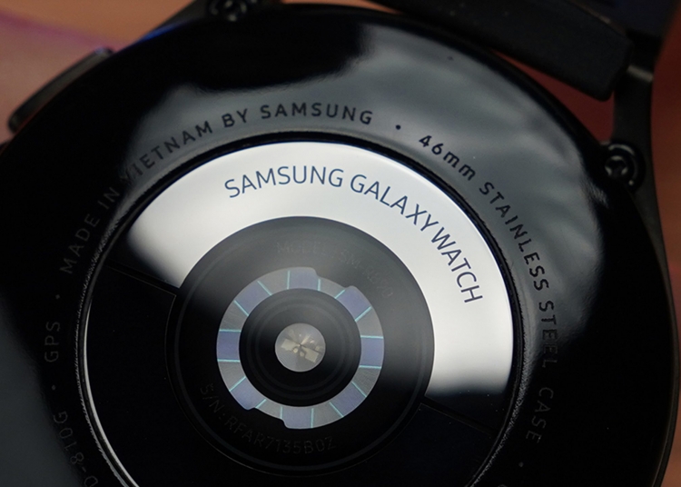 Samsung Galaxy Watch 4 users now get ECG and Blood Pressure tracking