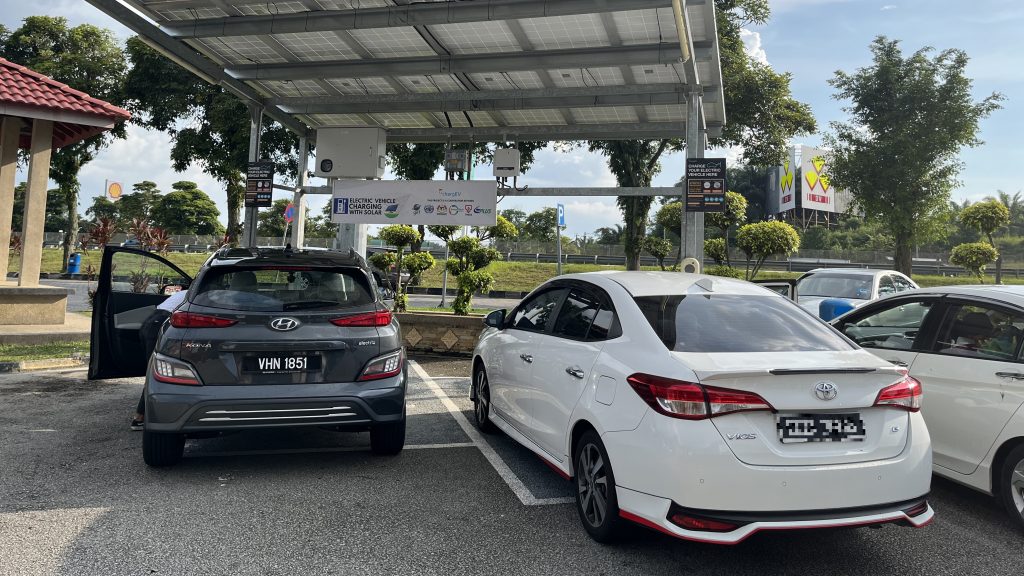 The REAL problem with Electric Vehicles in Malaysia | Hyundai Kona EV ...