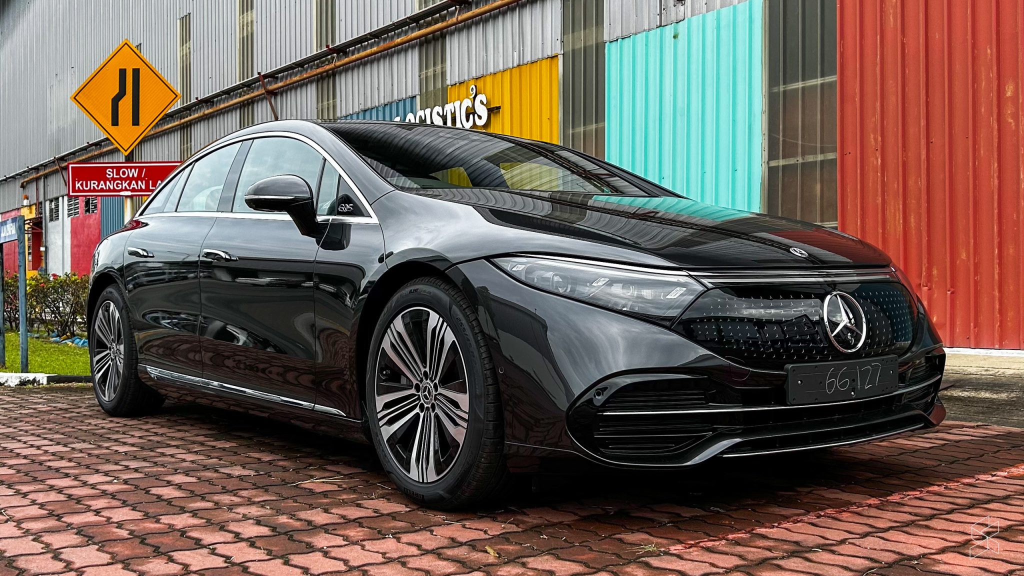 Mercedes-Benz EQS500 CKD Malaysia: What are the differences over the