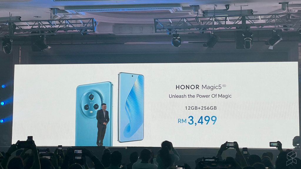 Huawei Honor Magis5 Pro (12GB + 512GB), Screen Size: 6.81 inches