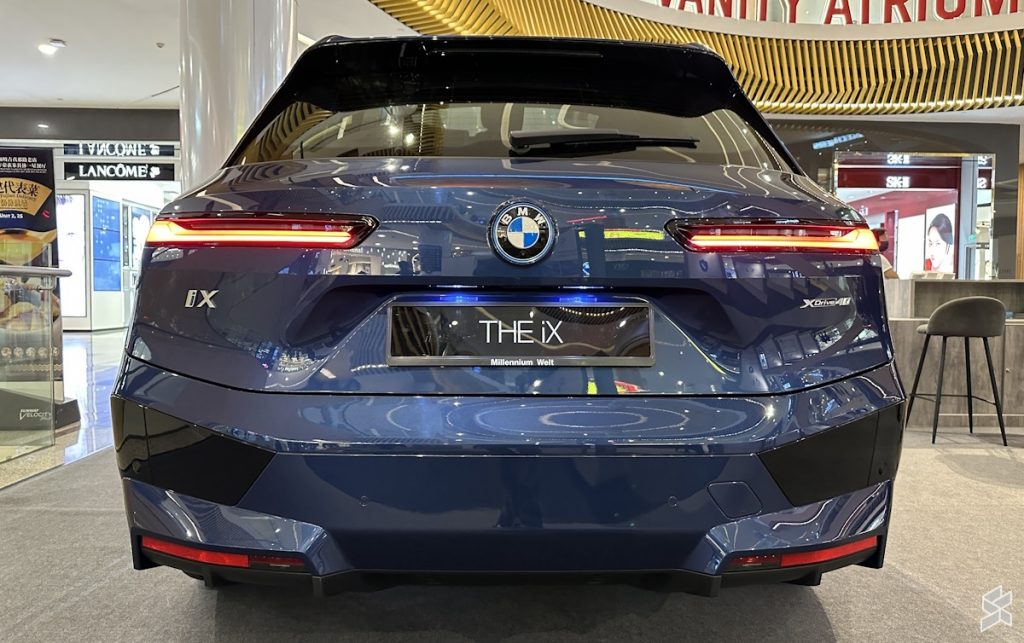 BMW iX rear