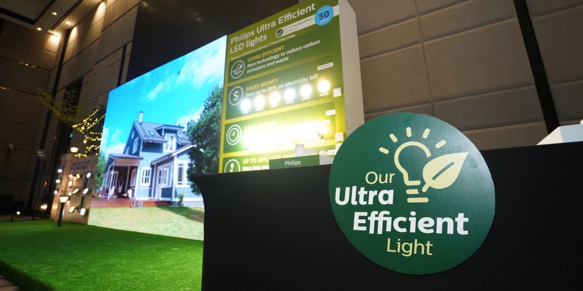Philips Ultra Efficient LED lights uses 60% less energy, 3.5x longer ...