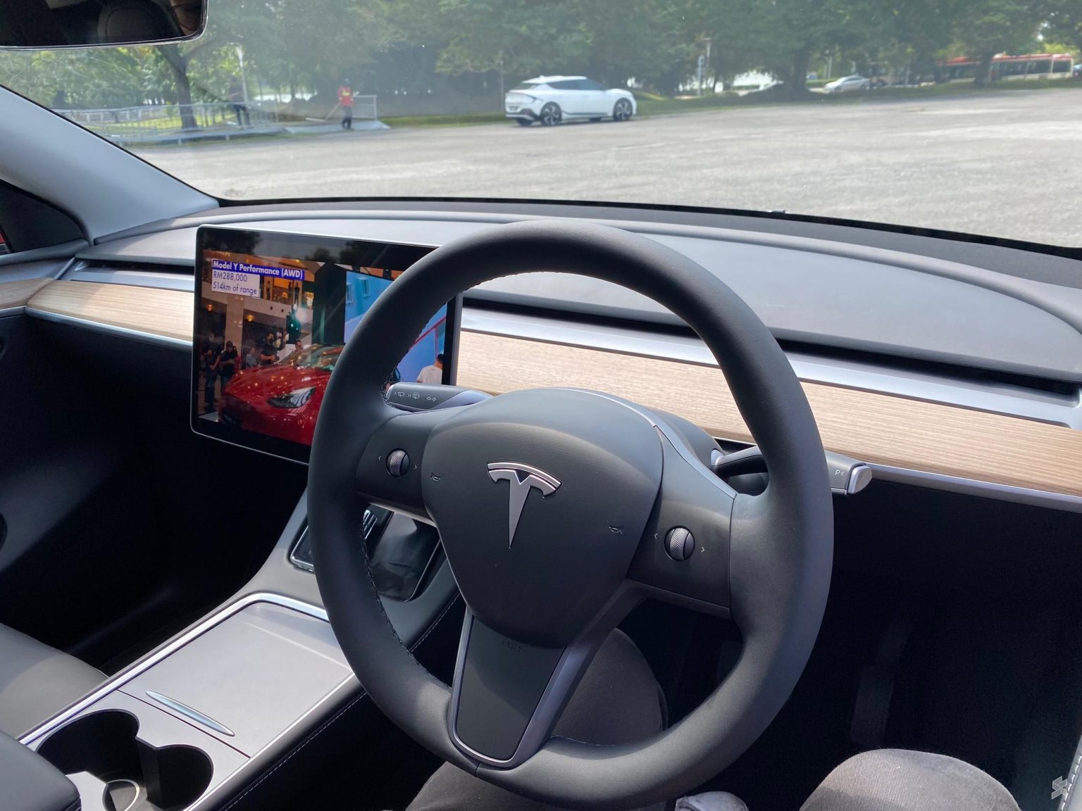 Tesla Model Y Rwd Malaysia First Drive: Space And Tech Above All Else 