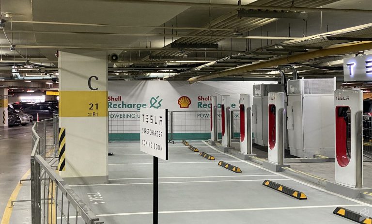Shell Supercharged Shell Recharge EV chargers are being installed next to Tesla ...