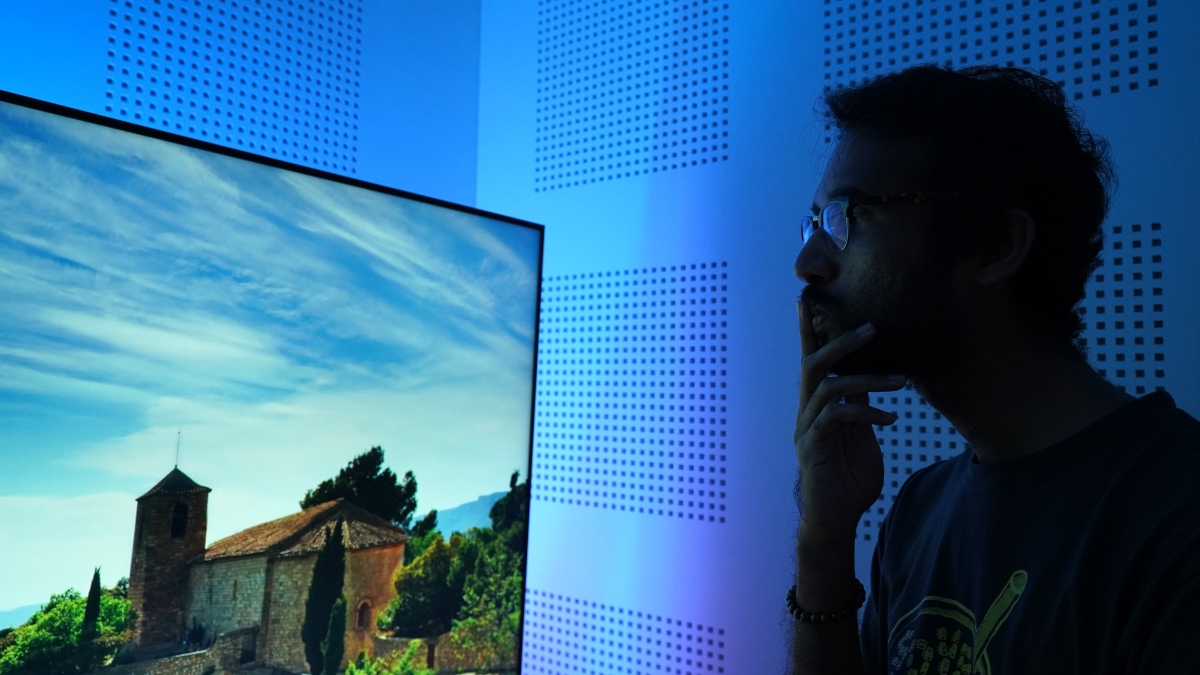 Why is this one of the best TVs money can buy? Samsung QN800C Neo