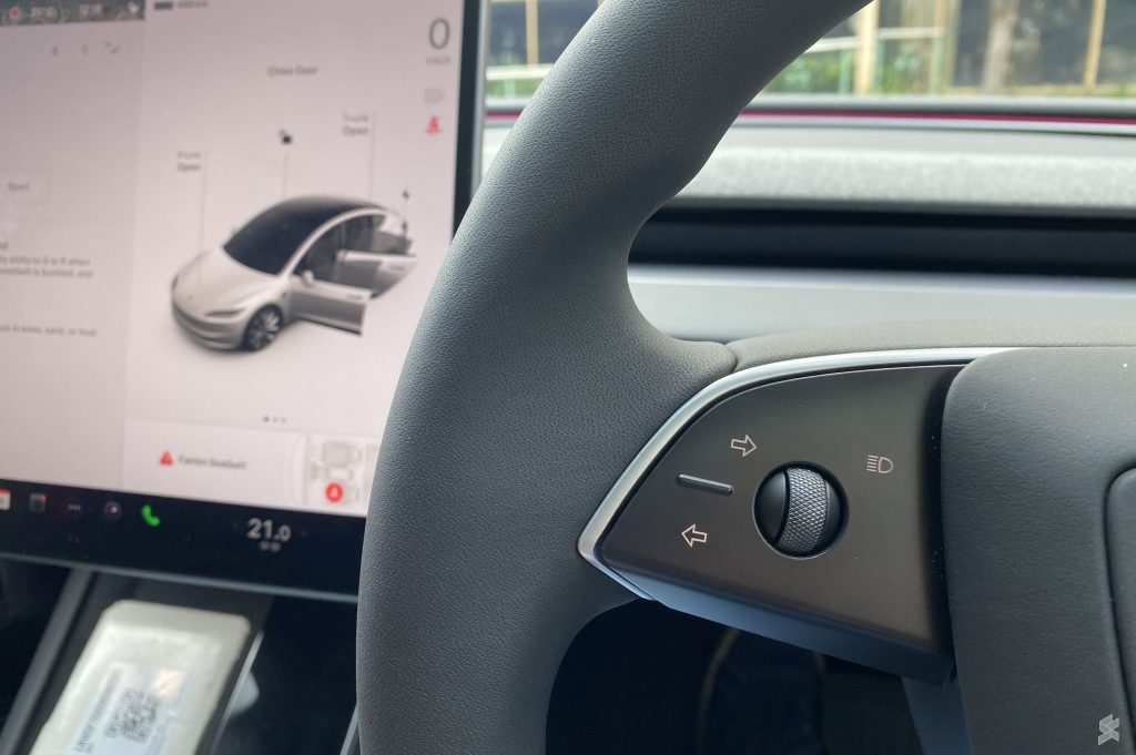 Signal stalks are coming to the Tesla Model 3 'Highland