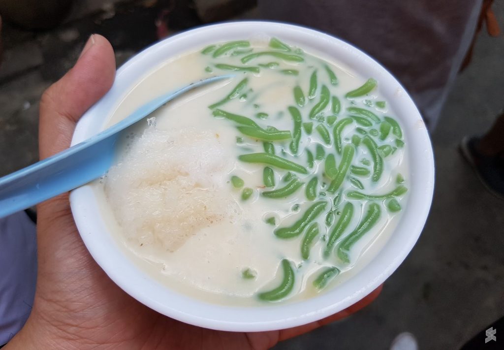 Santan: Penang Teochew Chendul now serving on AirAsia - Vimarsana News