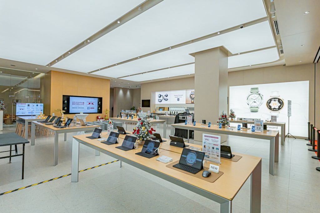 Huawei Experience Store The Exchange TRX