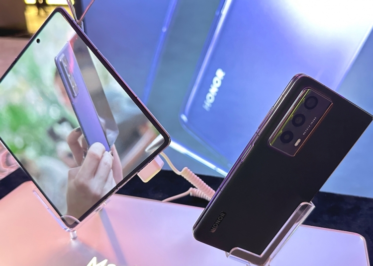 Magic V2 Honor Magic V2 made its debut in Malaysia, priced at RM6,999