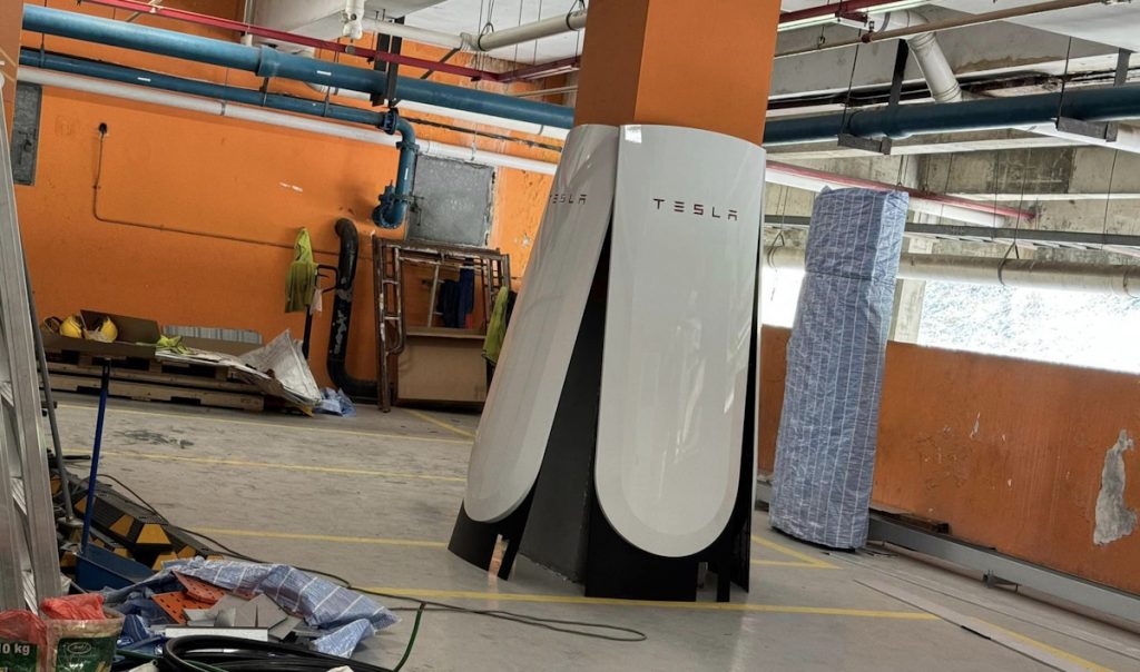 Tesla V4 Supercharger Puchong