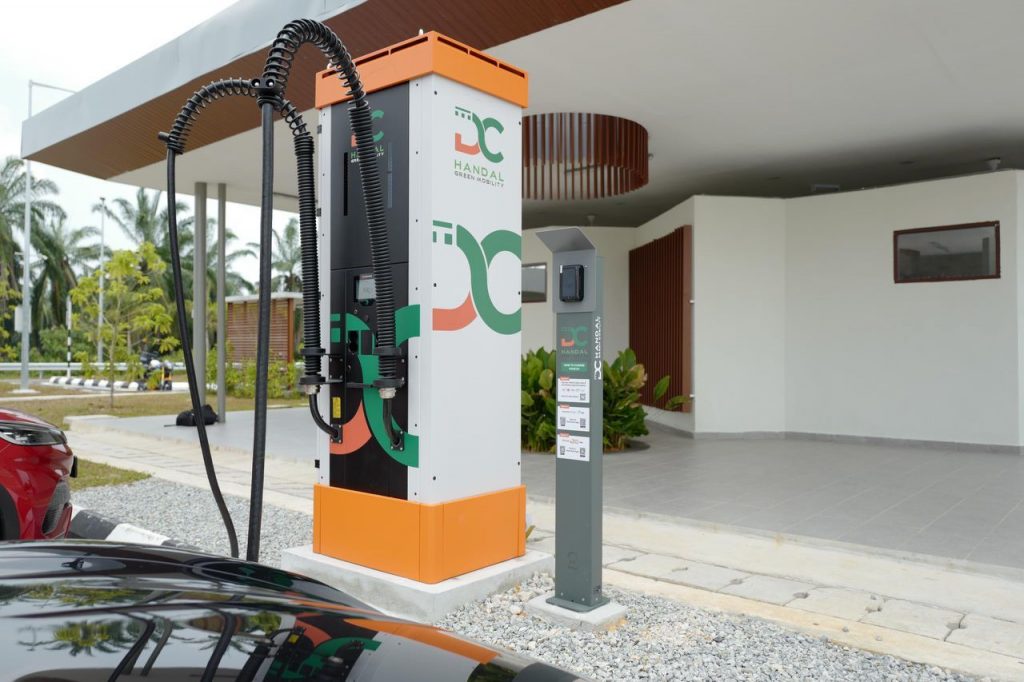 200kW Kempower DC Charger at WCE Assam Jawa Toll Plaza