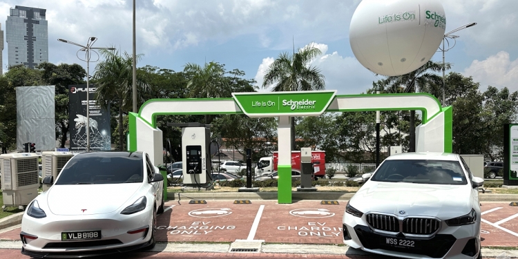 Schneider Electric x JusEV EV Charging Hub PJ