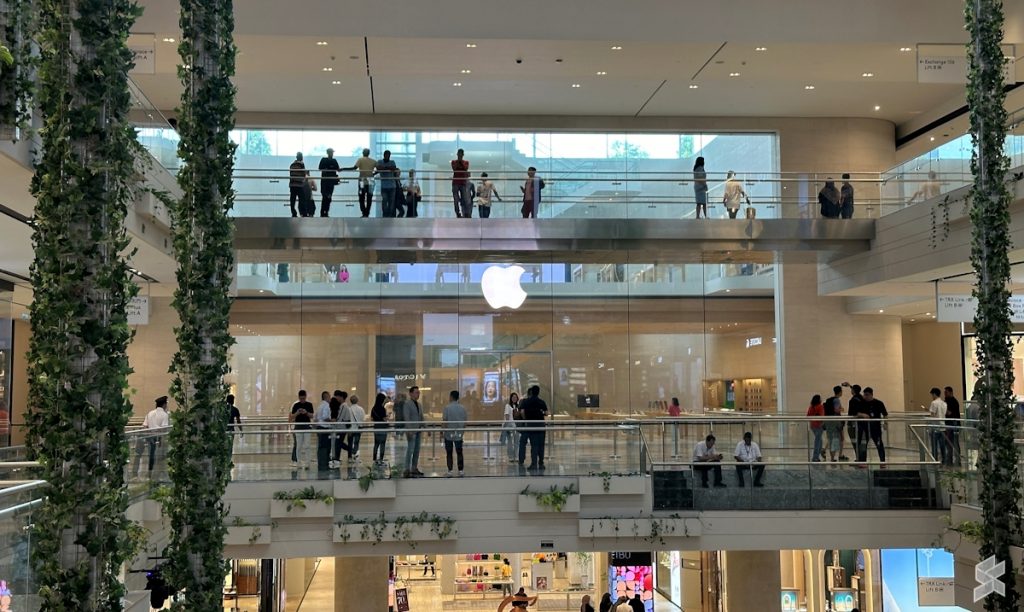 Apple Store - The Exchange TRX