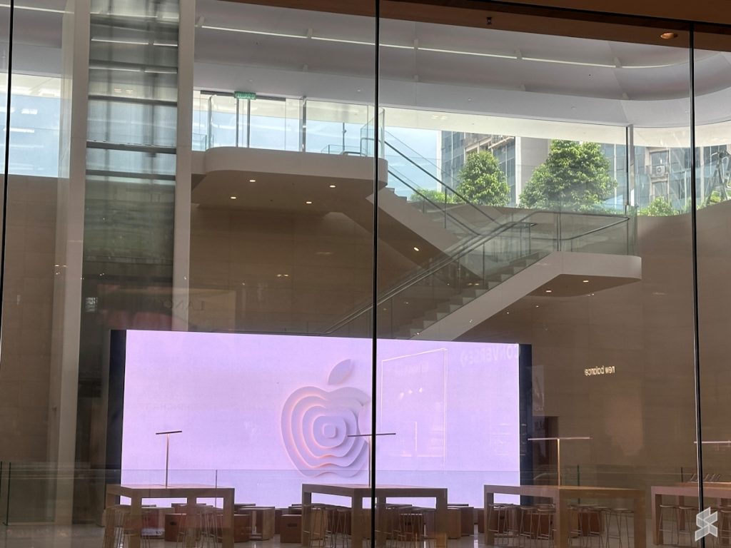 Apple Store - The Exchange TRX