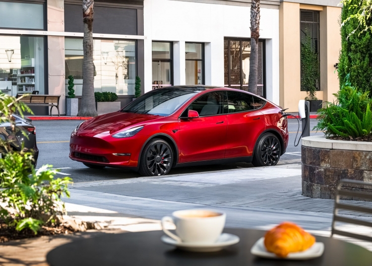 Tesla Model 3 Performance - SoyaCincau