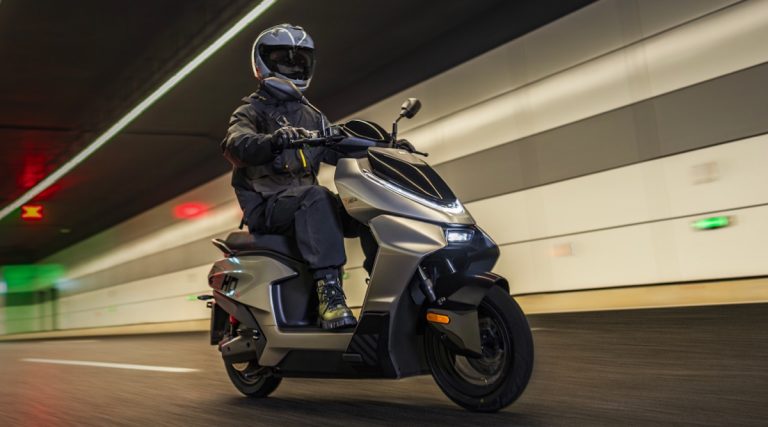 Electric Motorcycle Incentives 2023 [USA Edition] - Damon Motorcycles