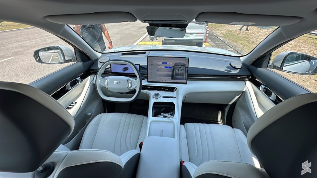 Geely Galaxy E5 interior