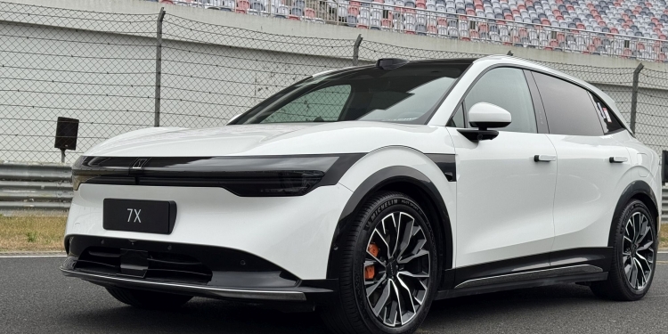 Zeekr 7X
