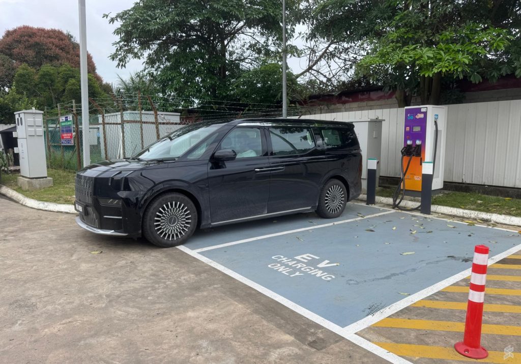 Gentari 180kW DC Charger at Petronas Pasir Pekan