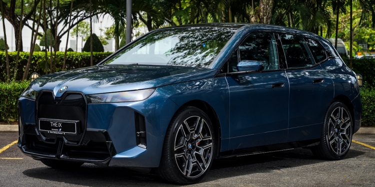 2026 BMW iX xDrive60 M Sport Pro Malaysia