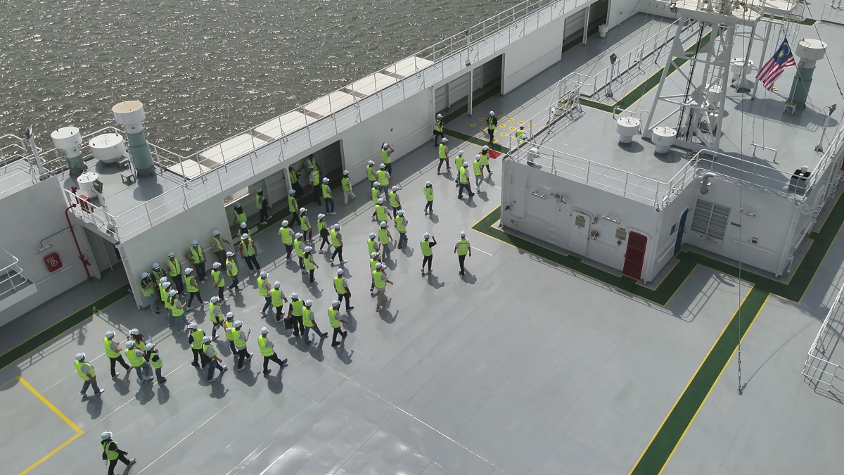 BYD Zhengzhou makes maiden voyage to Malaysia, able to carry 7,000 ...