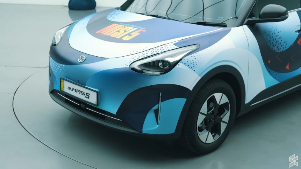 Here's the Most Convenient Way to Recharge Your EV in Malaysia 6 251006 Cucuk Proton e.MAS 5 home charging 18