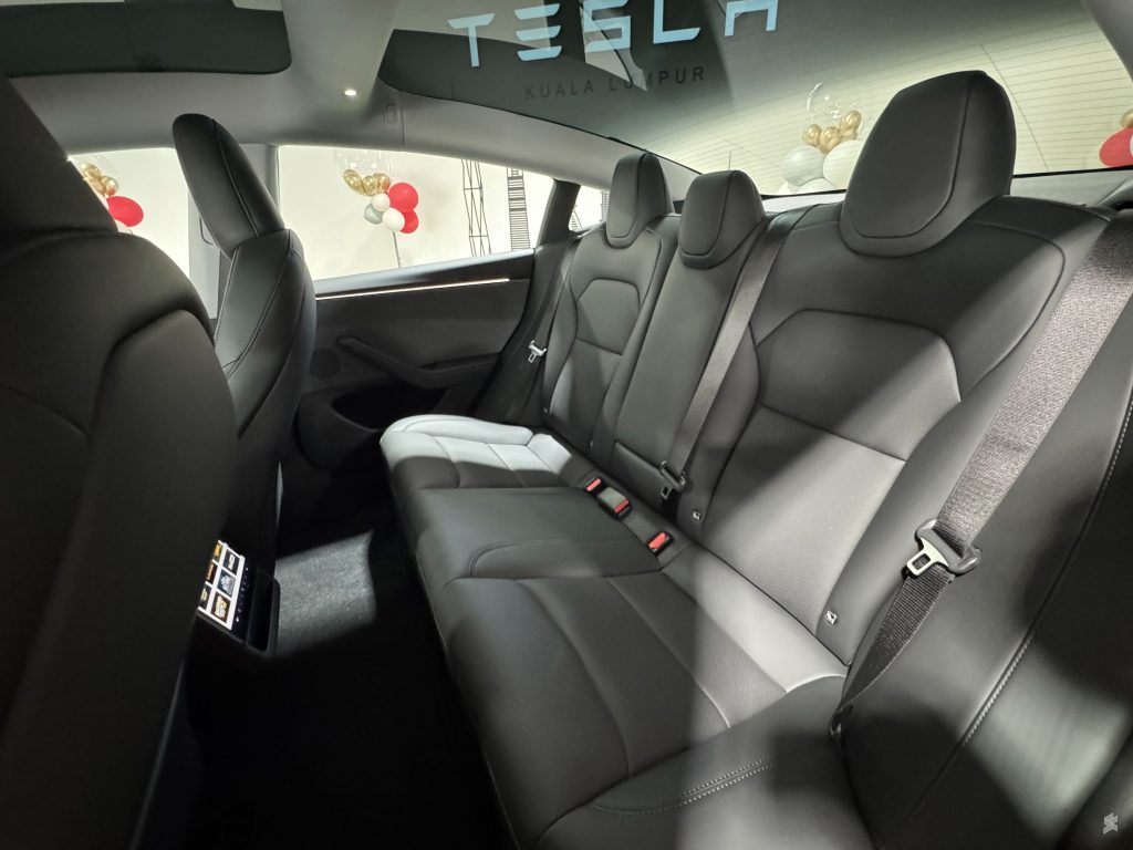 251023 tesla model 3 Long Range RWD malaysia 09