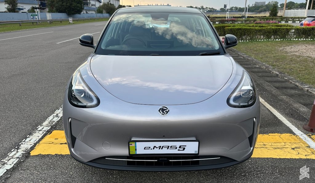 Proton e.MAS 5 EV officially launched, priced from RM56,800 11 proton emas 5 uncamo08