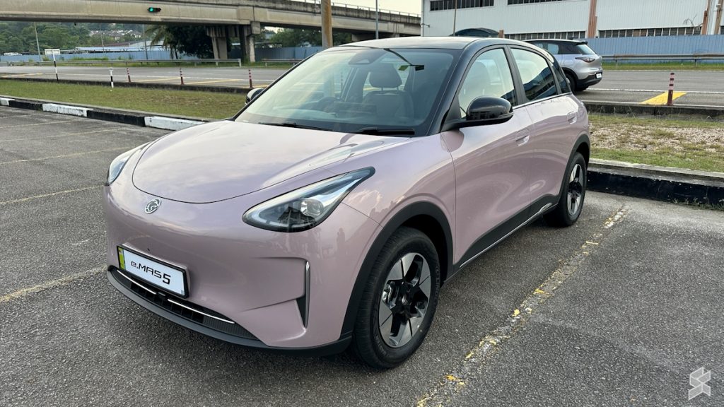 Proton e.MAS 5 EV officially launched, priced from RM56,800 12 proton emas 5 uncamo09