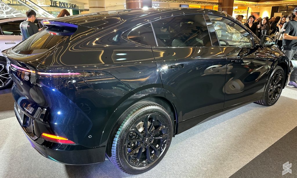 XPeng G6 FL now in Malaysia: Tweaked design, new AWD option, LFP battery, up to 525km range, starts at RM179k 5 XPeng G6 FL Malaysia