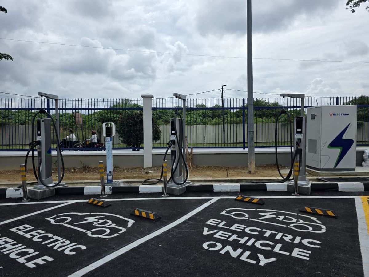 TNB Electron turns on 240kW DC Charger with four bays at Wisma TNB Taiping