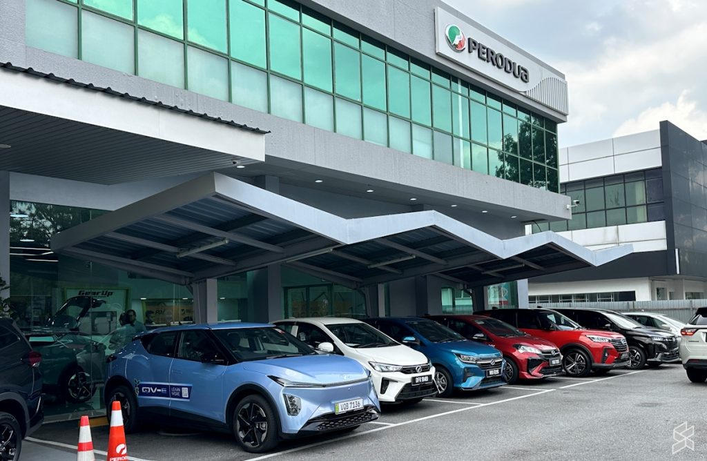 Perodua QV-E at Perodua Glenmarie