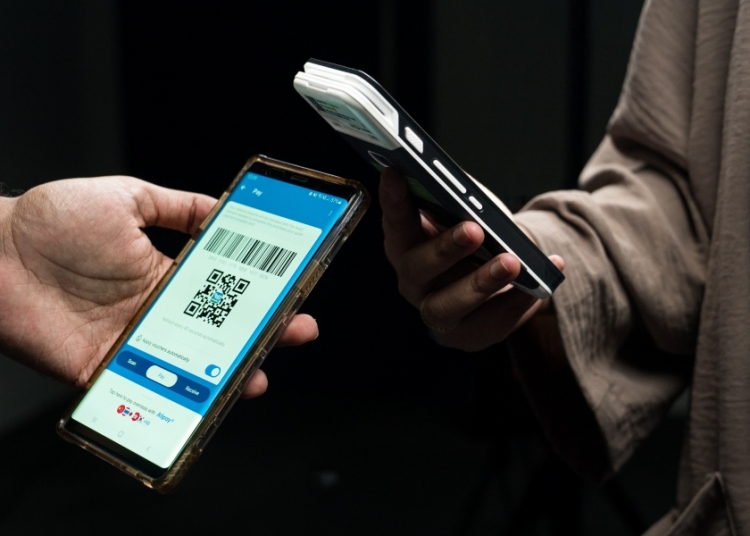 TNG eWallet offers Travel eSIM for overseas travel