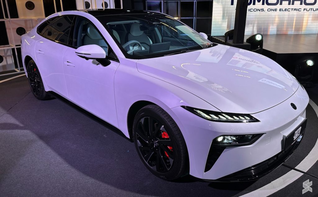 Dongfeng 007 Malaysia Launch