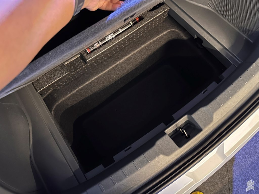 Dongfeng 007 Malaysia Launch