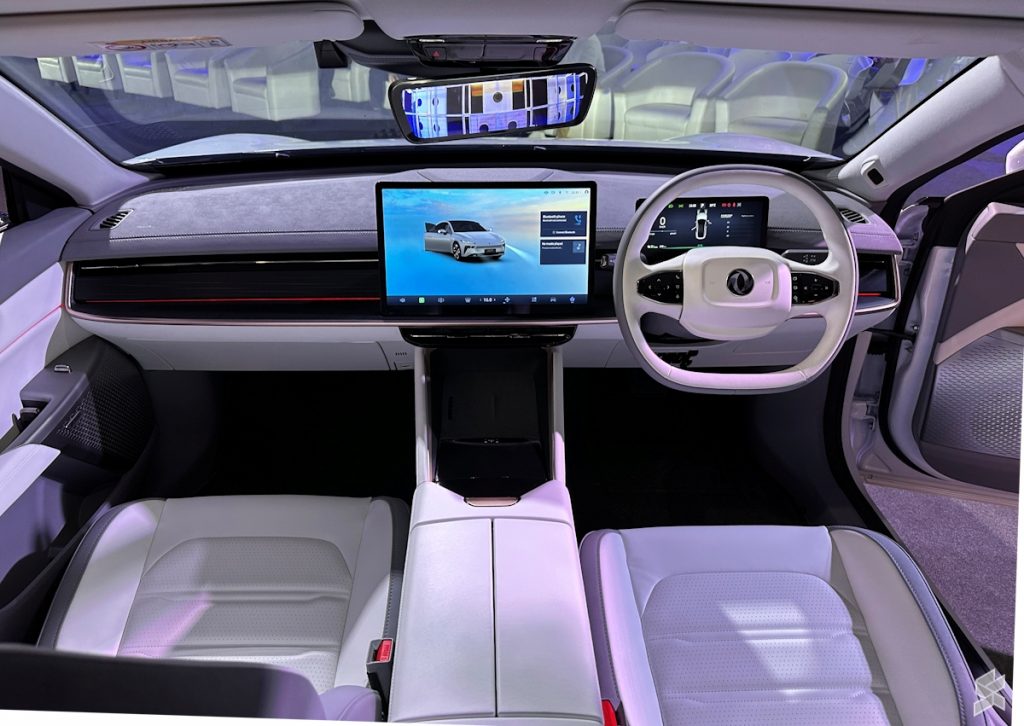 Dongfeng 007 Malaysia Launch