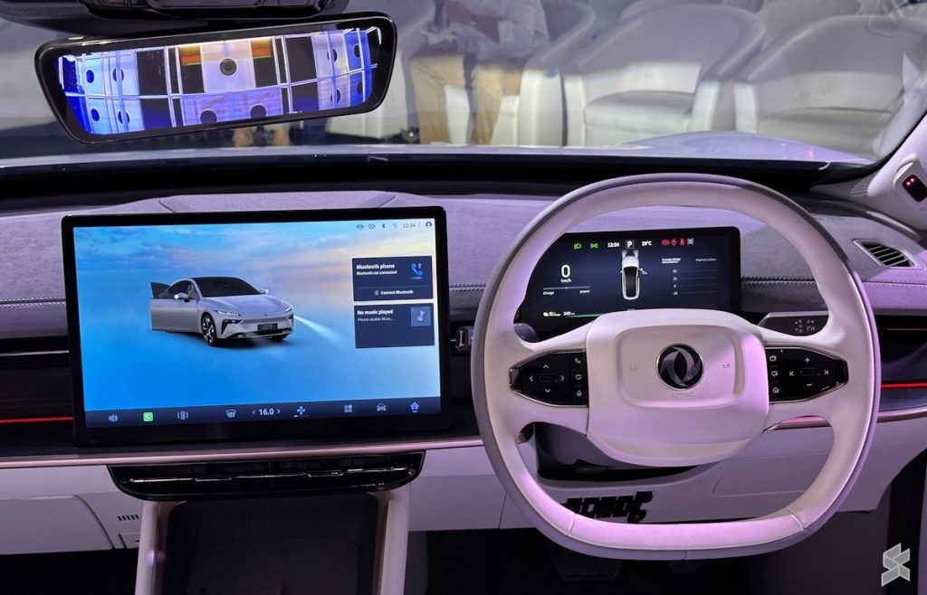 Dongfeng 007 Malaysia Launch