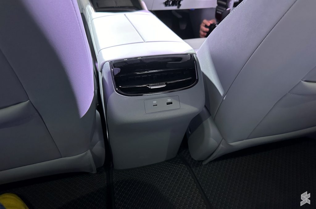 Dongfeng 007 Malaysia Launch