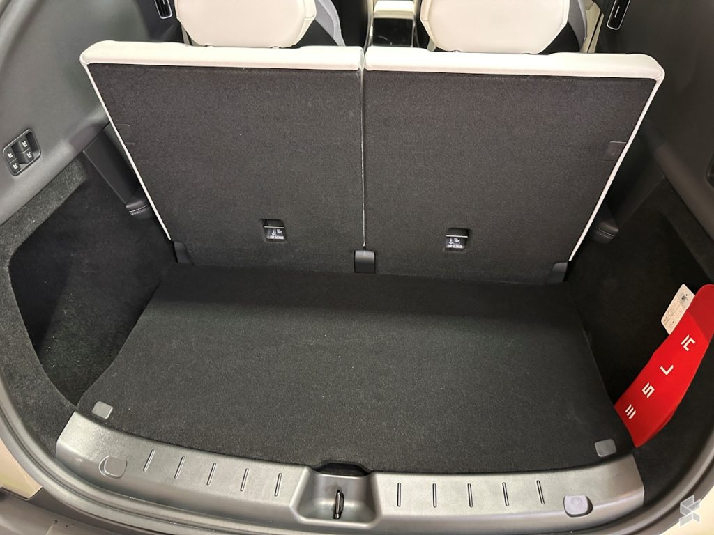 Tesla Model Y L Malaysia