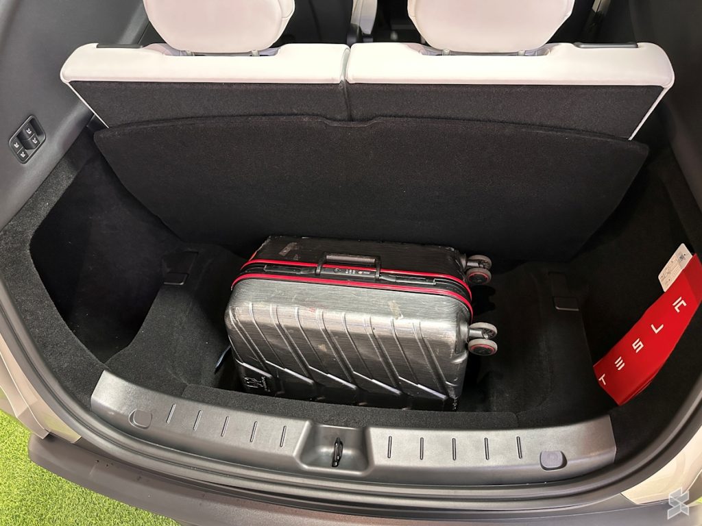 Tesla Model Y L Malaysia