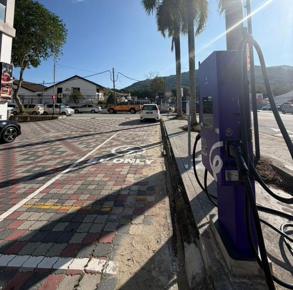 Gentari and MBPP deploy DC charger at Jalan Gottlieb in George Town