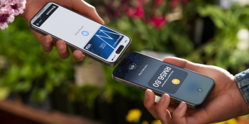 Apple Tap To Pay on iPhone Malaysia