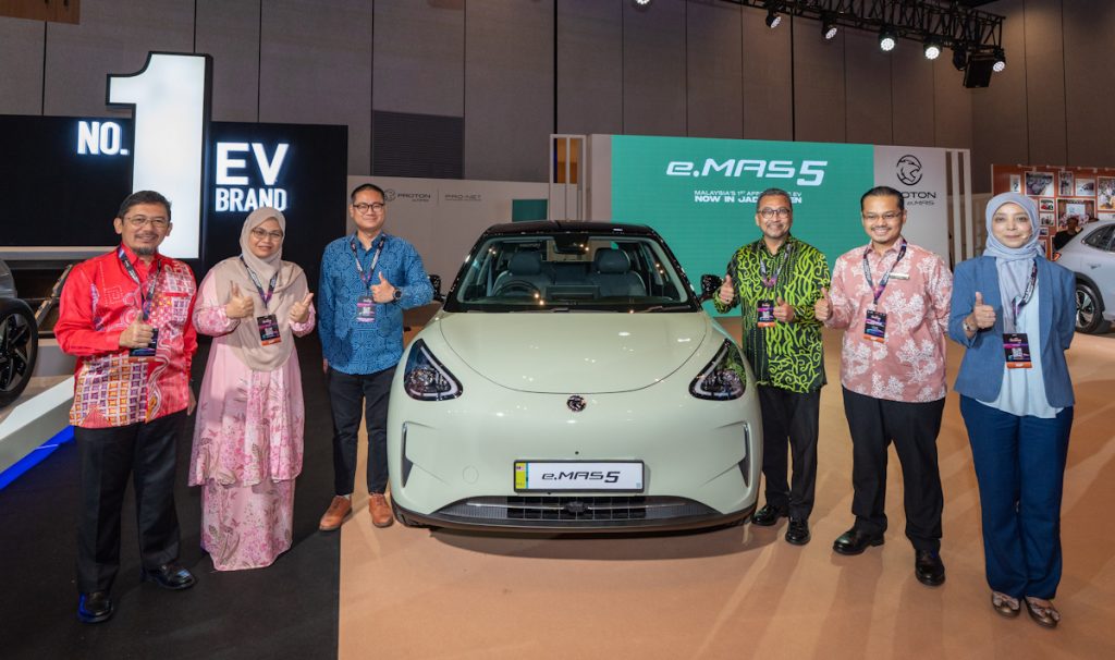 Proton e.MAS 5 Jade Green